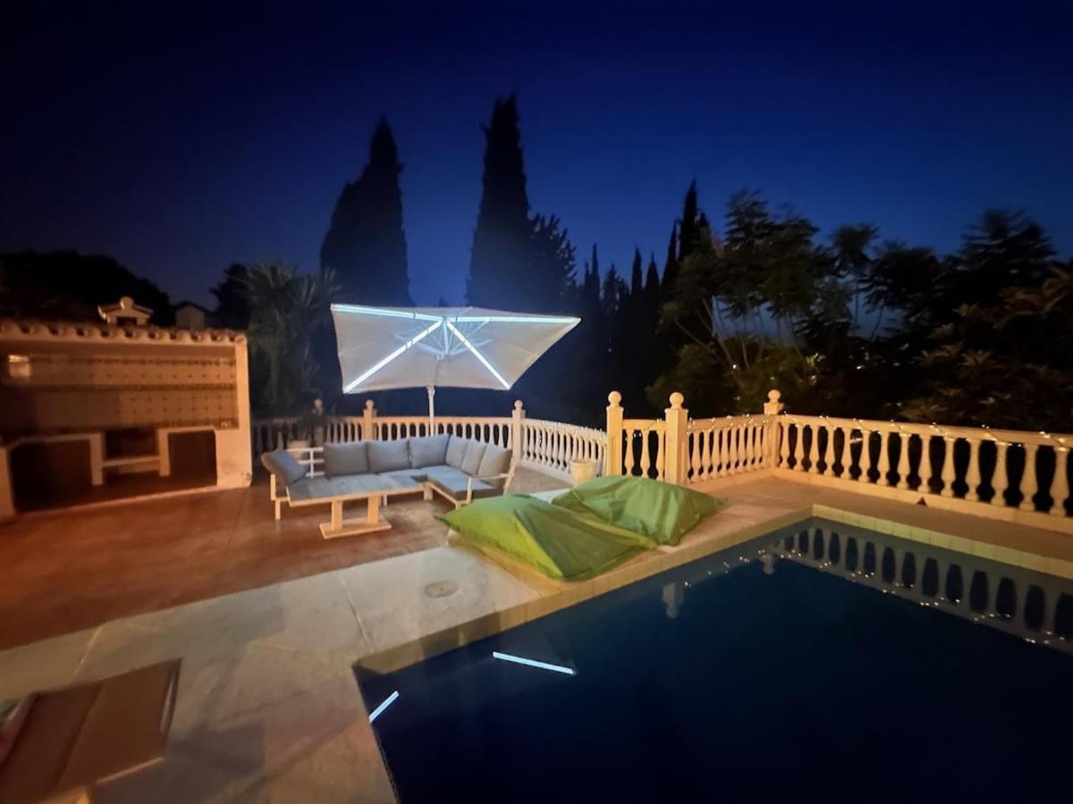 Luxury With Tennis & Pool
