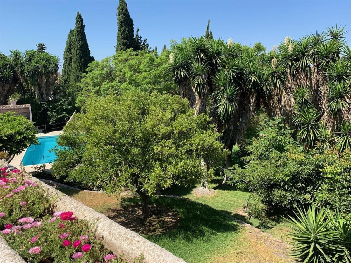Villa Luxury With Tennis & Pool