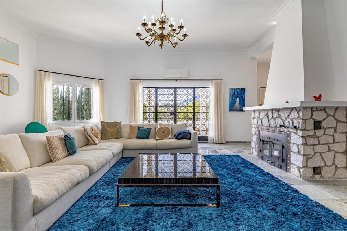 Luxury With Tennis & Pool Villa *